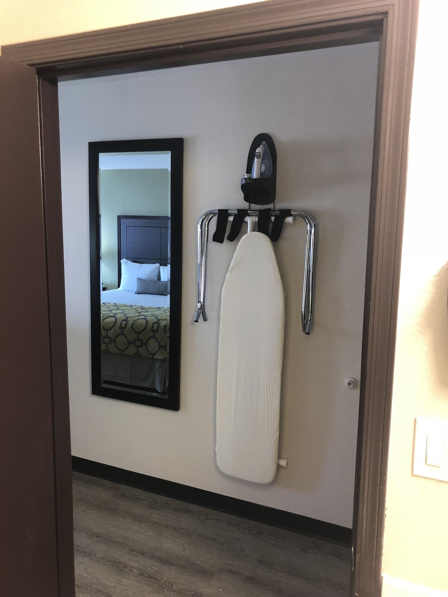 Baymont By Wyndham Phoenix I-10 Near 51St Ave Zewnętrze zdjęcie