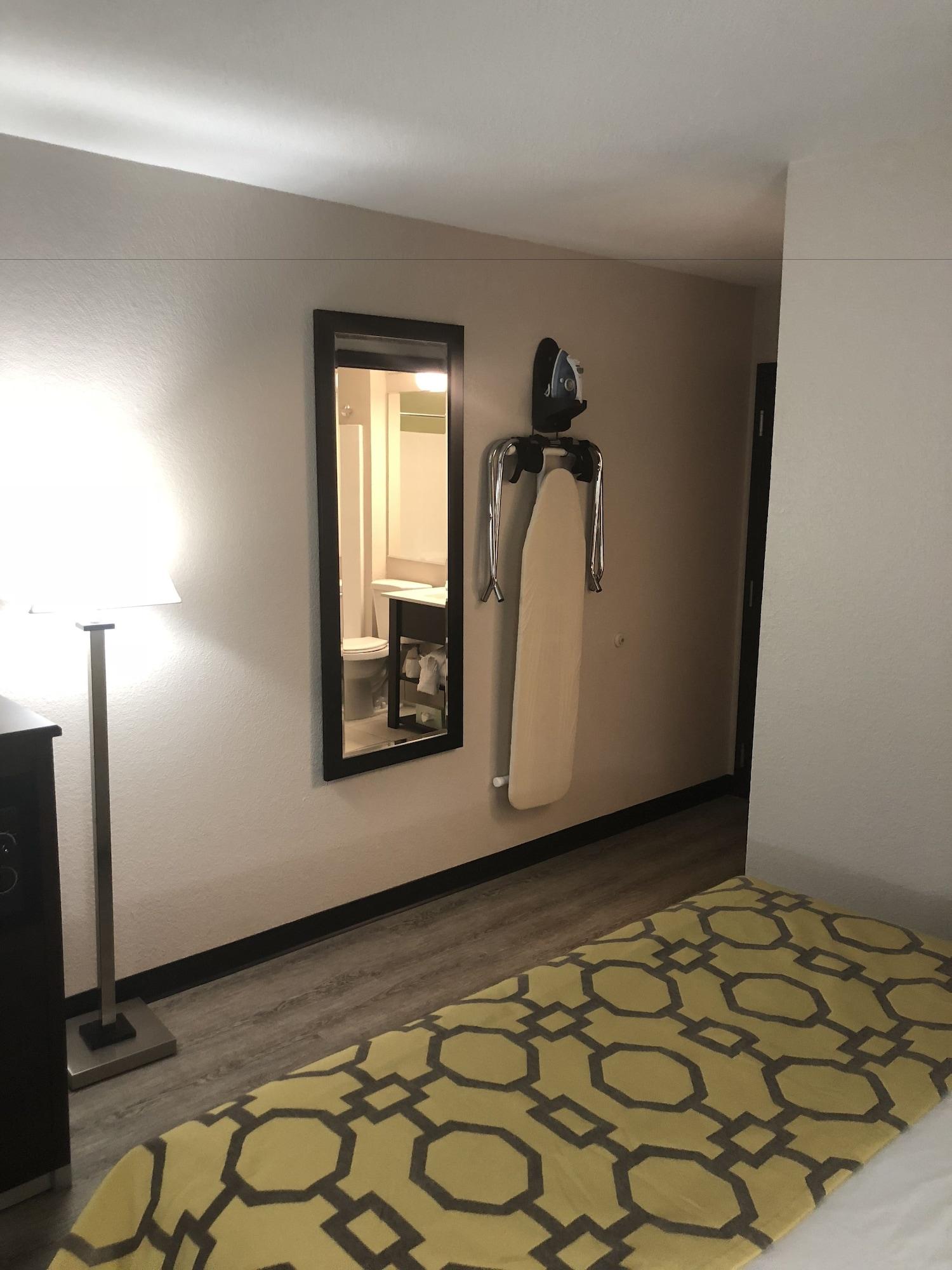 Baymont By Wyndham Phoenix I-10 Near 51St Ave Zewnętrze zdjęcie
