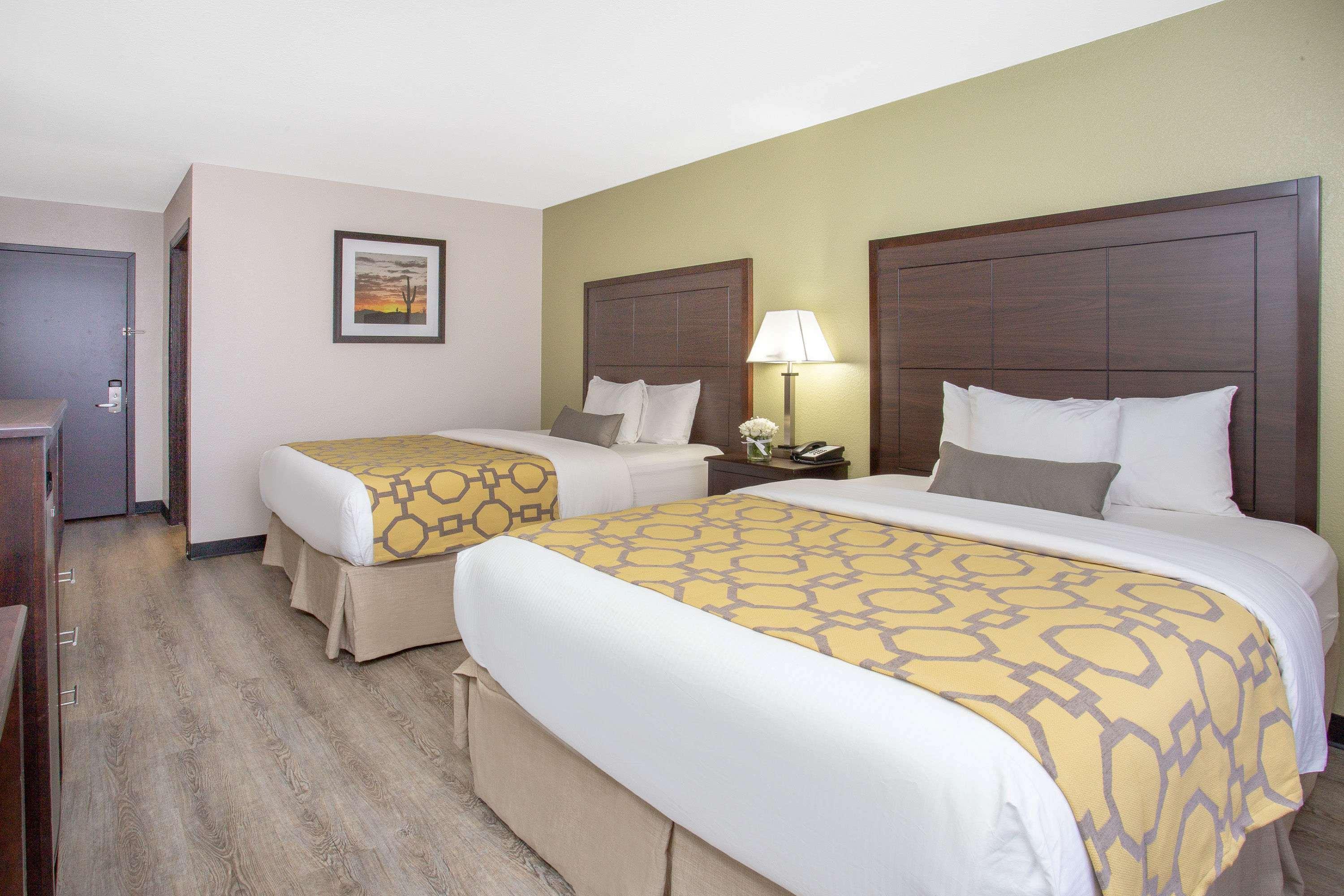 Baymont By Wyndham Phoenix I-10 Near 51St Ave Zewnętrze zdjęcie