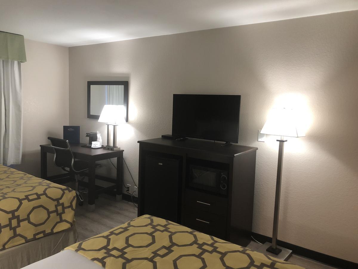 Baymont By Wyndham Phoenix I-10 Near 51St Ave Zewnętrze zdjęcie