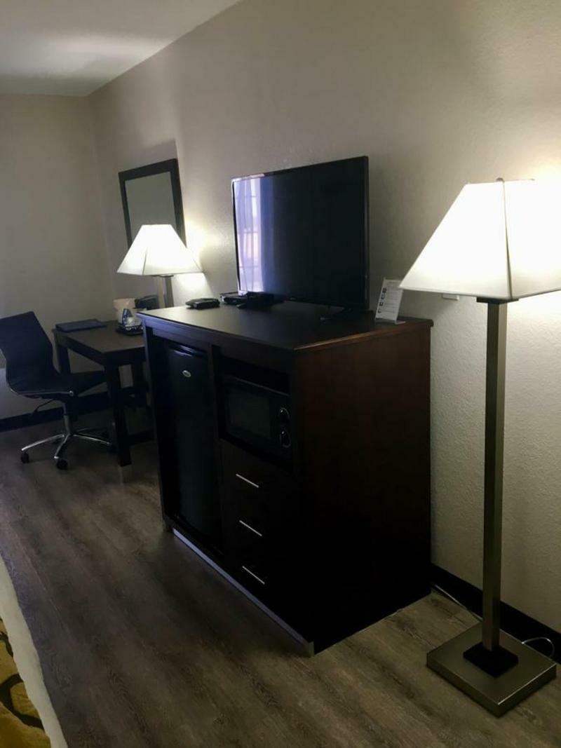 Baymont By Wyndham Phoenix I-10 Near 51St Ave Zewnętrze zdjęcie